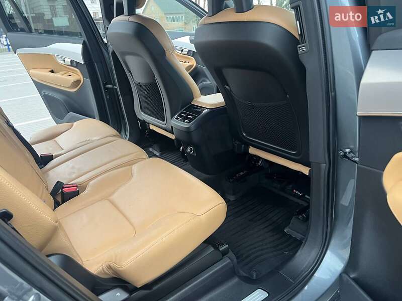 Внедорожник / Кроссовер Volvo XC90 2017 в Тернополе