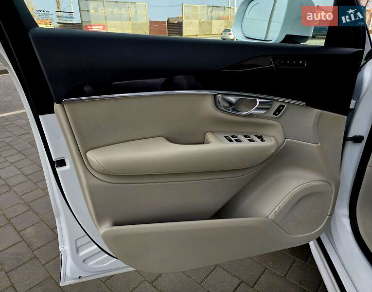 Внедорожник / Кроссовер Volvo XC90 2018 в Ивано-Франковске