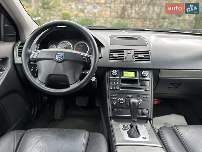 Внедорожник / Кроссовер Volvo XC90 2011 в Стрые