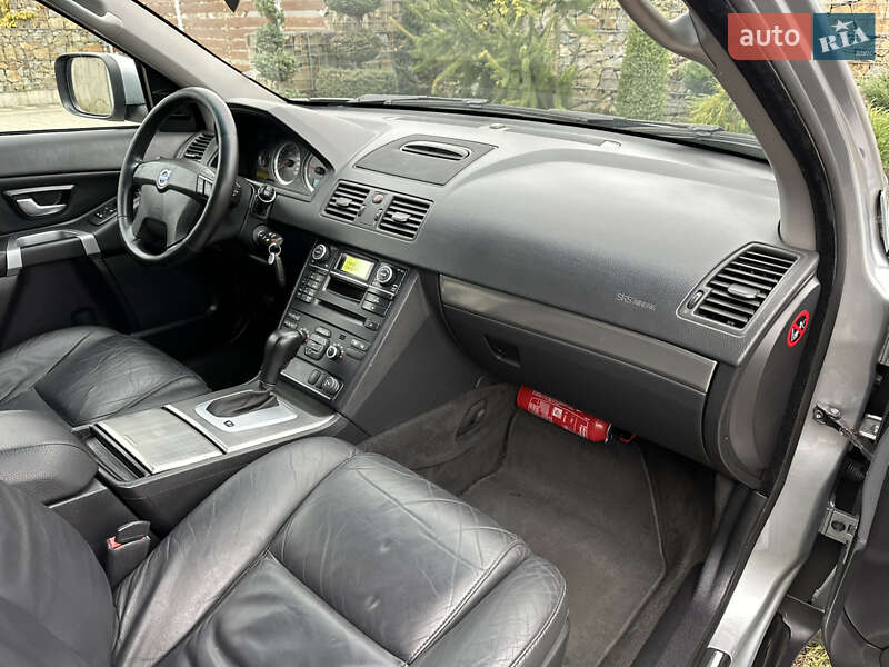 Внедорожник / Кроссовер Volvo XC90 2011 в Стрые