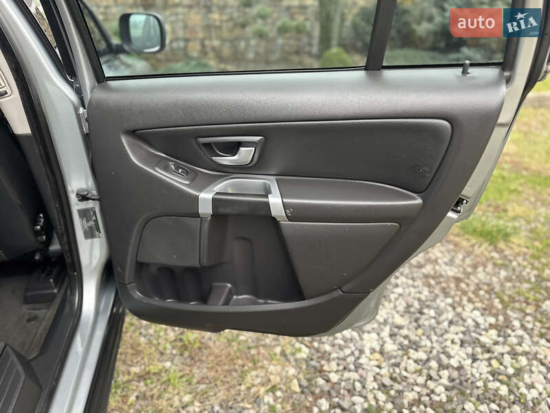 Внедорожник / Кроссовер Volvo XC90 2011 в Стрые