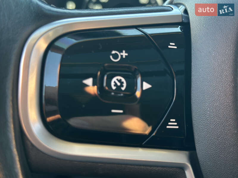 Внедорожник / Кроссовер Volvo XC90 2019 в Дрогобыче