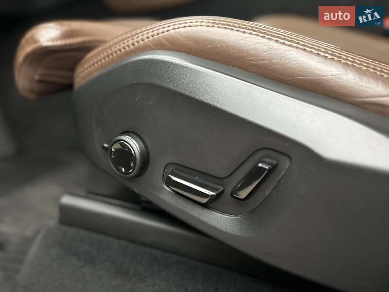 Внедорожник / Кроссовер Volvo XC90 2020 в Киеве