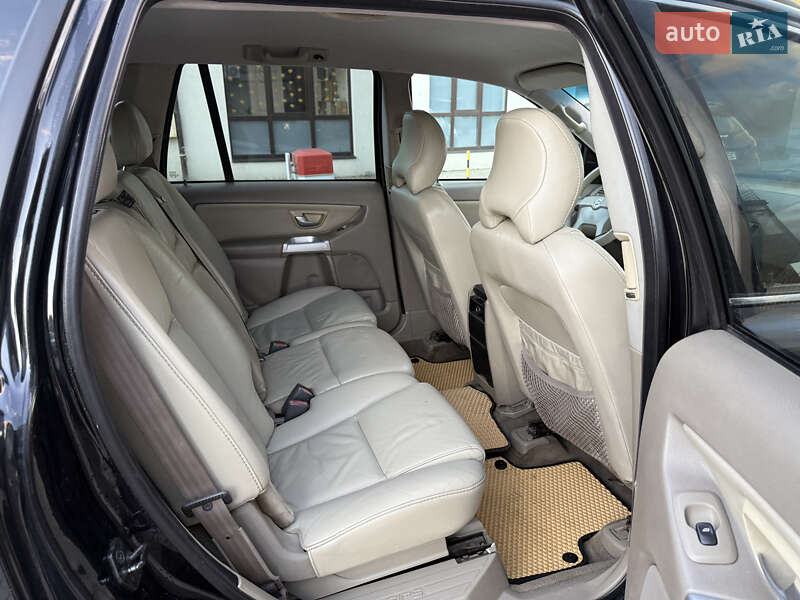 Внедорожник / Кроссовер Volvo XC90 2005 в Кременце