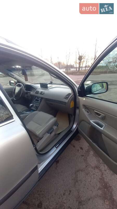 Внедорожник / Кроссовер Volvo XC90 2004 в Чернигове