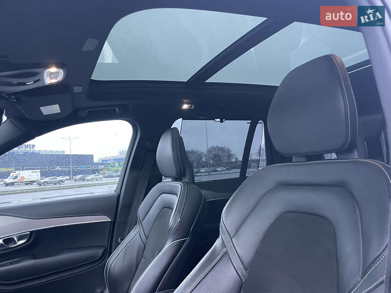 Внедорожник / Кроссовер Volvo XC90 2020 в Днепре фото 46 Внедорожник / Кроссовер Volvo XC90 2020 в Днепре