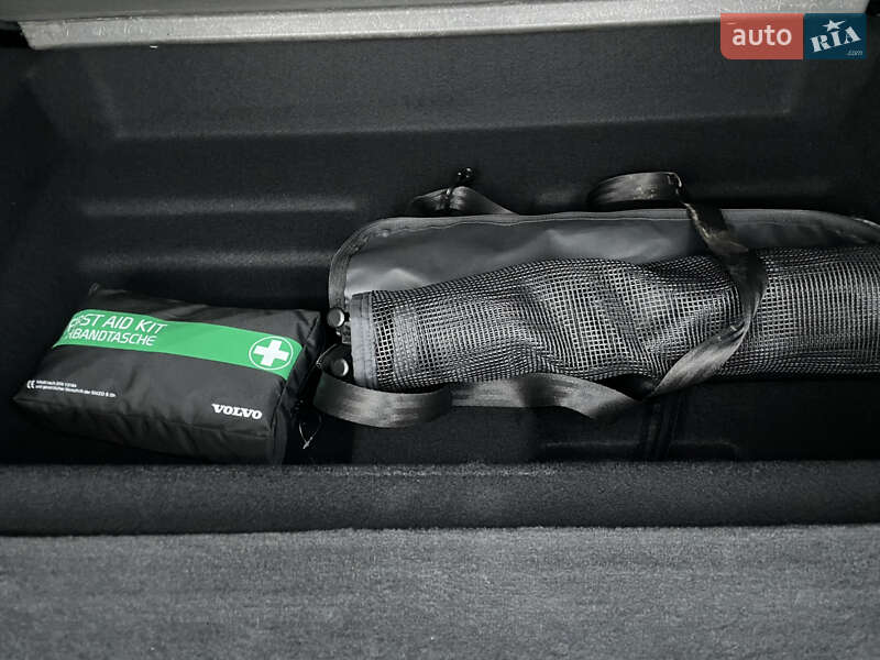 Внедорожник / Кроссовер Volvo XC90 2020 в Днепре фото 57 Внедорожник / Кроссовер Volvo XC90 2020 в Днепре