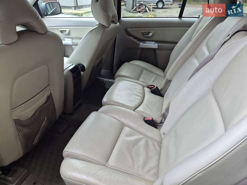 Внедорожник / Кроссовер Volvo XC90 2005 в Бердичеве