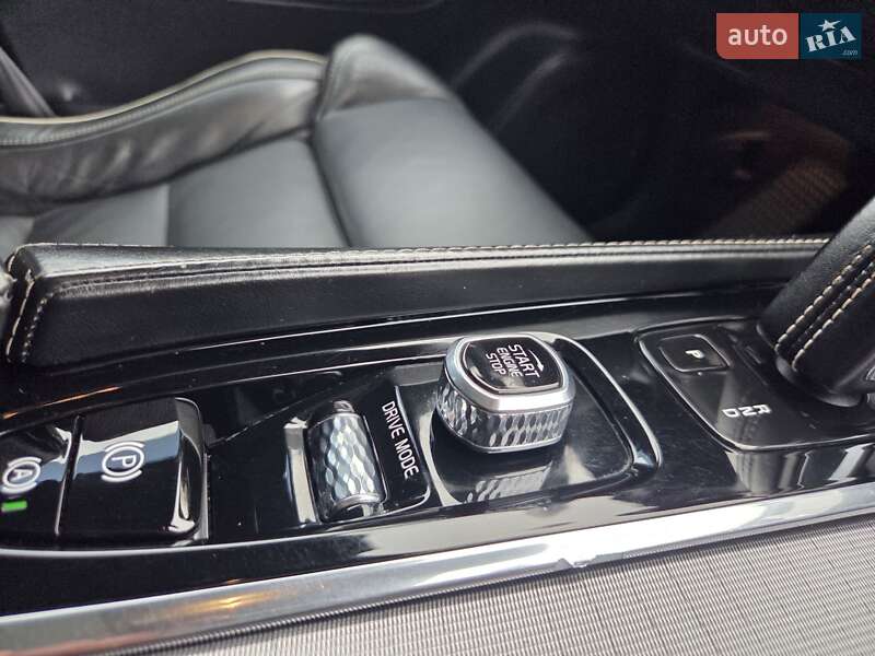 Внедорожник / Кроссовер Volvo XC90 2020 в Киеве фото 38 Внедорожник / Кроссовер Volvo XC90 2020 в Киеве