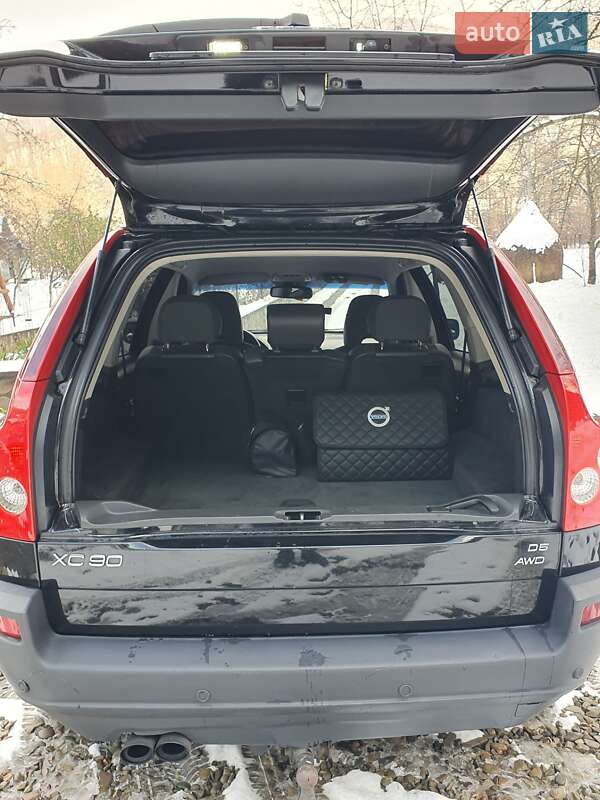 Внедорожник / Кроссовер Volvo XC90 2004 в Косове