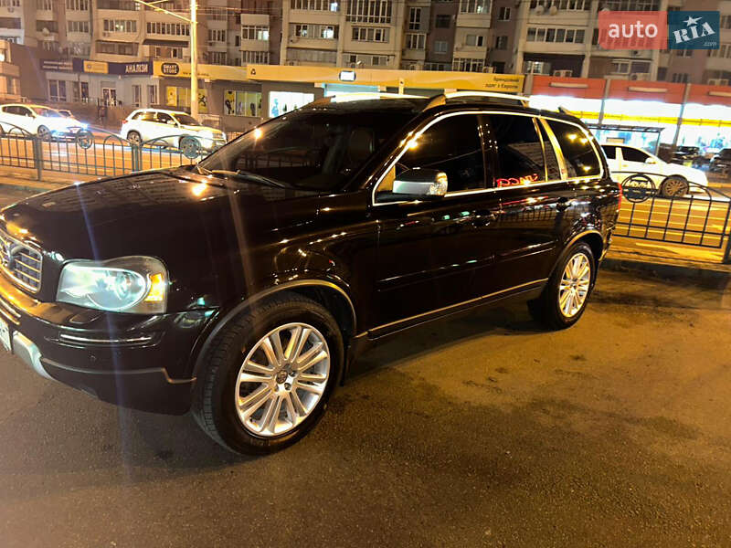 Позашляховик / Кросовер Volvo XC90 2010 в Харкові