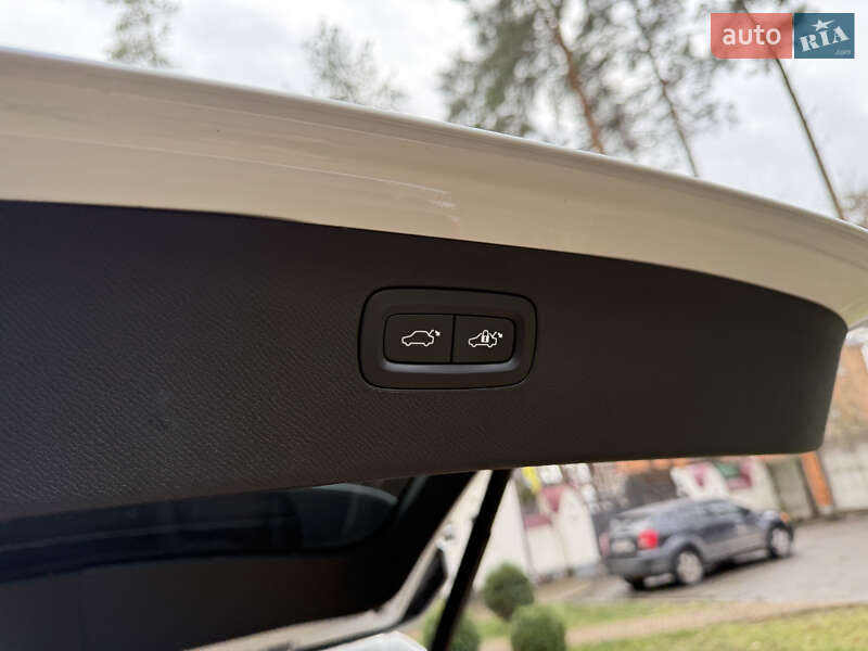 Внедорожник / Кроссовер Volvo XC90 2020 в Киеве фото 18 Внедорожник / Кроссовер Volvo XC90 2020 в Киеве
