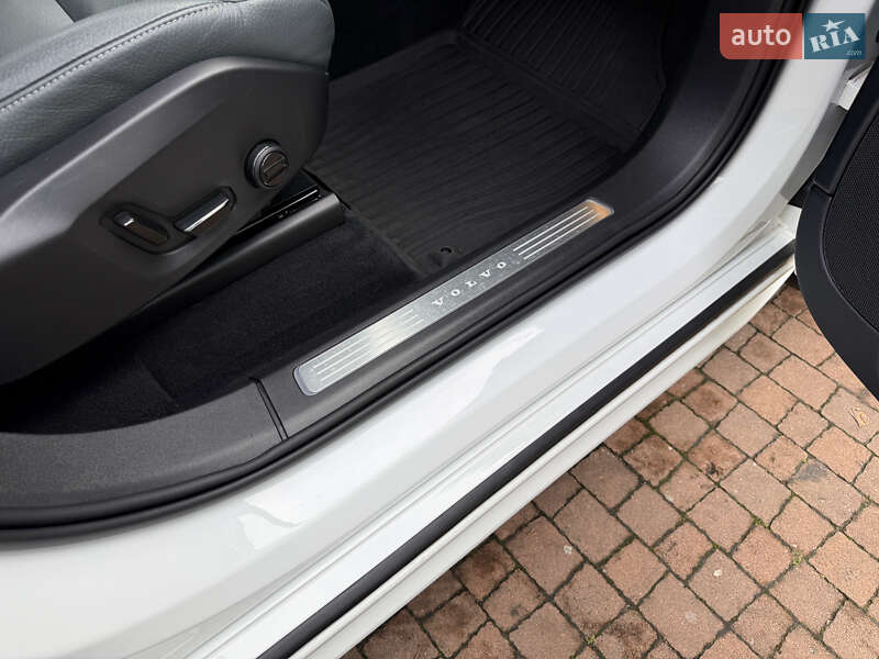 Внедорожник / Кроссовер Volvo XC90 2020 в Киеве фото 163 Внедорожник / Кроссовер Volvo XC90 2020 в Киеве