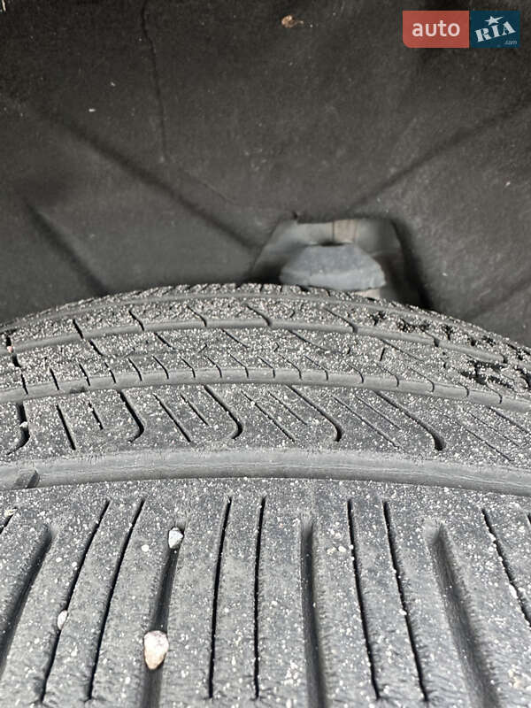 Позашляховик / Кросовер Volvo XC90 2019 в Києві фото 16 Позашляховик / Кросовер Volvo XC90 2019 в Києві