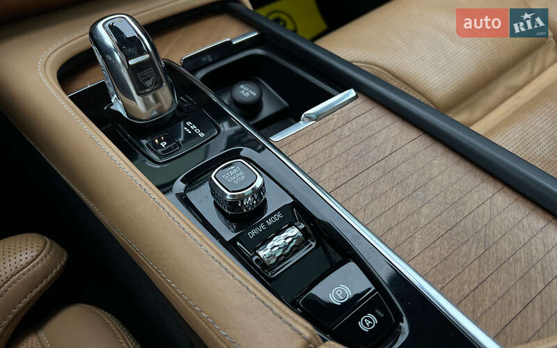 Позашляховик / Кросовер Volvo XC90 2018 в Львові