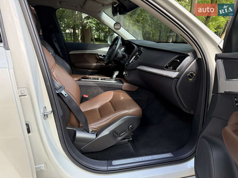 Позашляховик / Кросовер Volvo XC90 2019 в Чернівцях