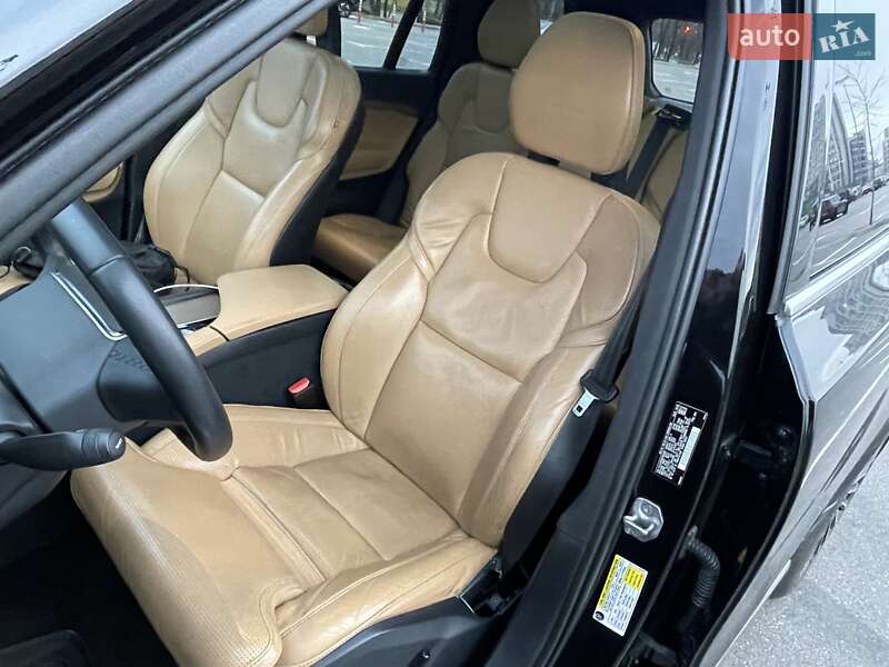 Позашляховик / Кросовер Volvo XC90 2015 в Києві