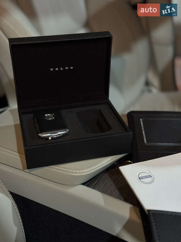 Внедорожник / Кроссовер Volvo XC90 2019 в Львове