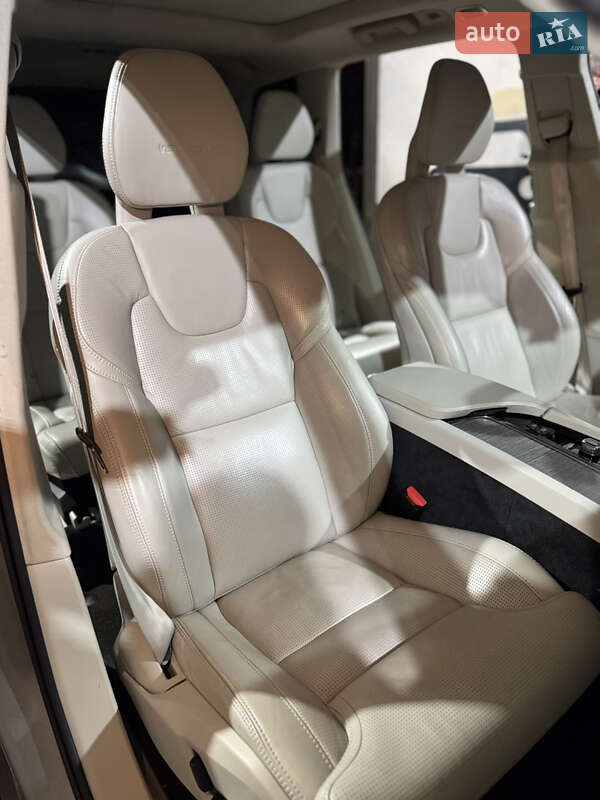 Внедорожник / Кроссовер Volvo XC90 2019 в Львове
