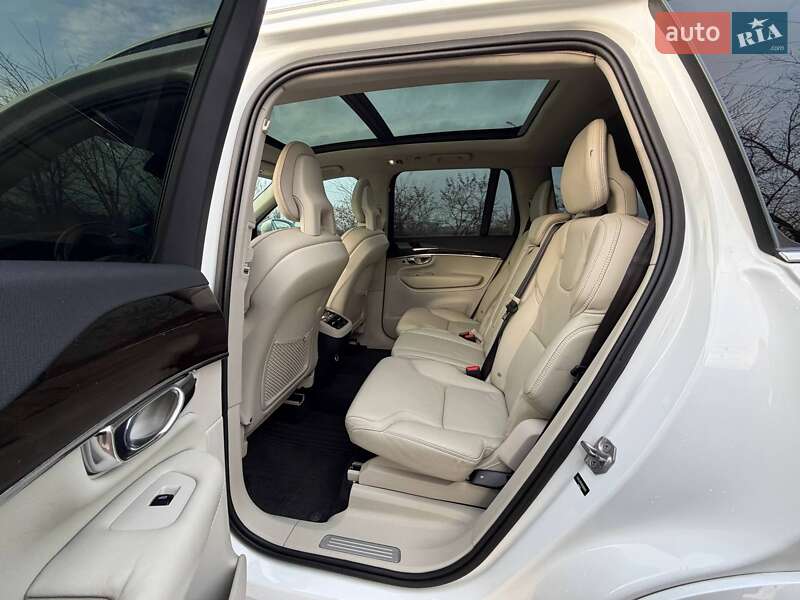 Внедорожник / Кроссовер Volvo XC90 2016 в Кривом Роге