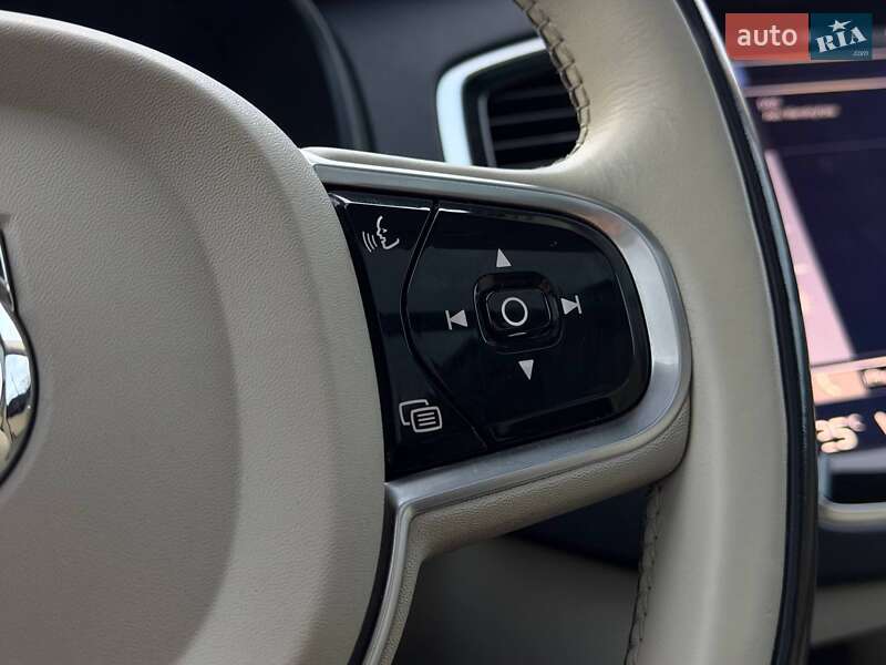 Внедорожник / Кроссовер Volvo XC90 2016 в Кривом Роге