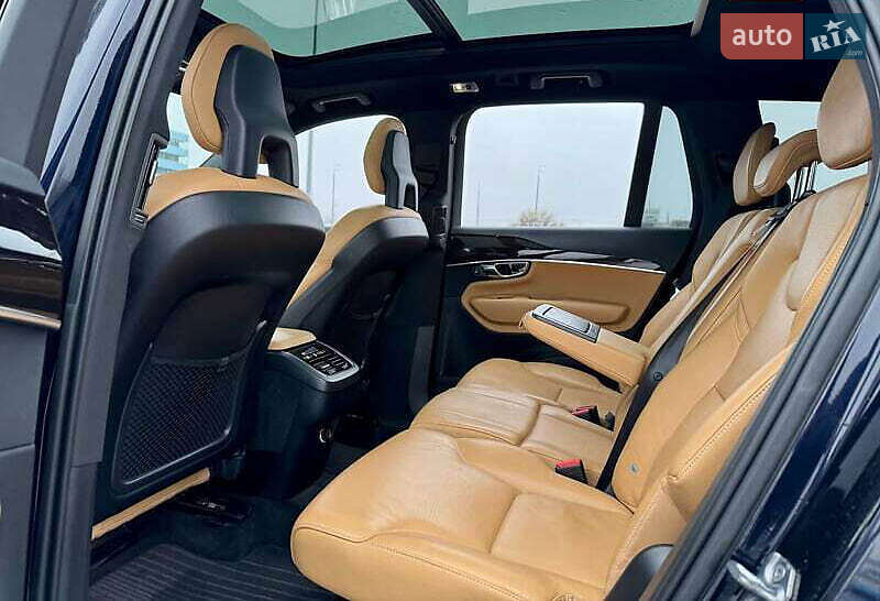Внедорожник / Кроссовер Volvo XC90 2016 в Киеве