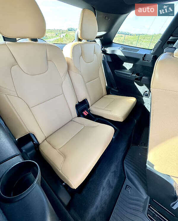 Внедорожник / Кроссовер Volvo XC90 2016 в Киеве