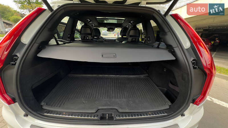 Позашляховик / Кросовер Volvo XC90 2016 в Львові