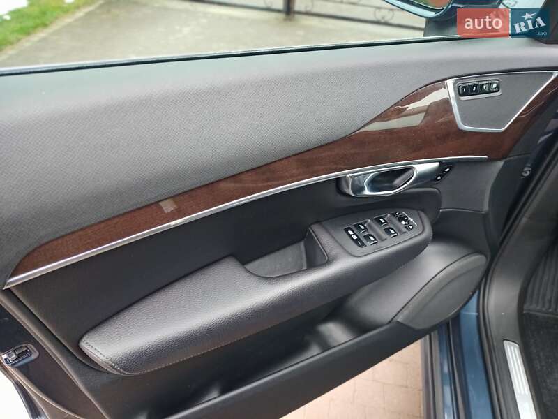 Позашляховик / Кросовер Volvo XC90 2018 в Львові фото 9 Позашляховик / Кросовер Volvo XC90 2018 в Львові