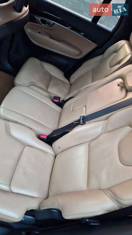 Позашляховик / Кросовер Volvo XC90 2015 в Івано-Франківську