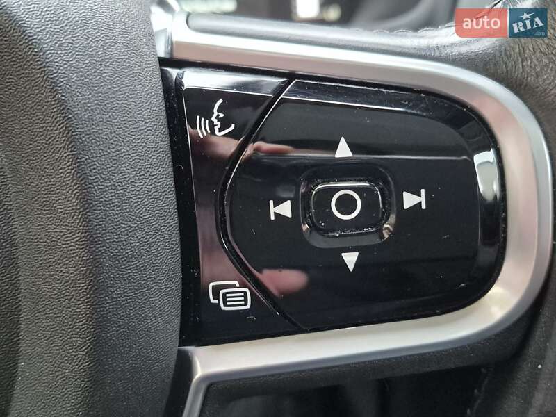 Внедорожник / Кроссовер Volvo XC90 2017 в Владимире