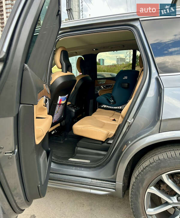 Позашляховик / Кросовер Volvo XC90 2015 в Києві