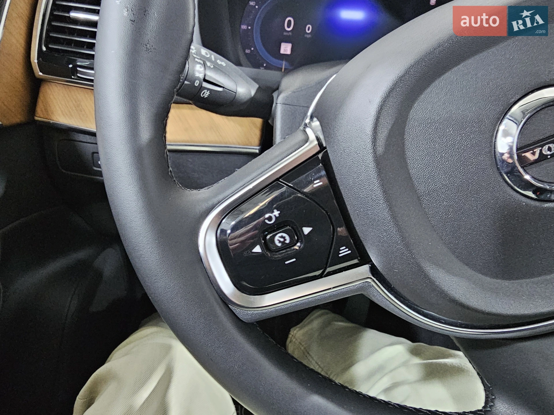 2022 Volvo XC90 - мініатюра 38