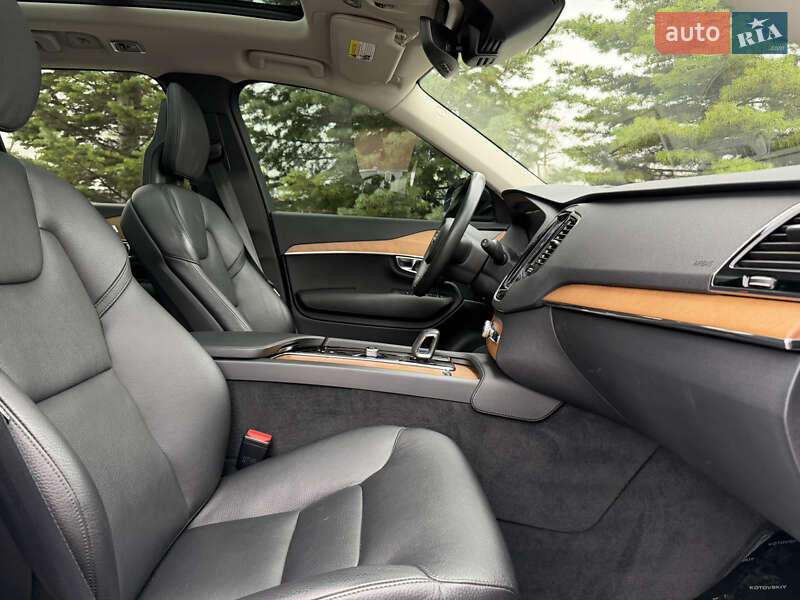 Внедорожник / Кроссовер Volvo XC90 2021 в Одессе