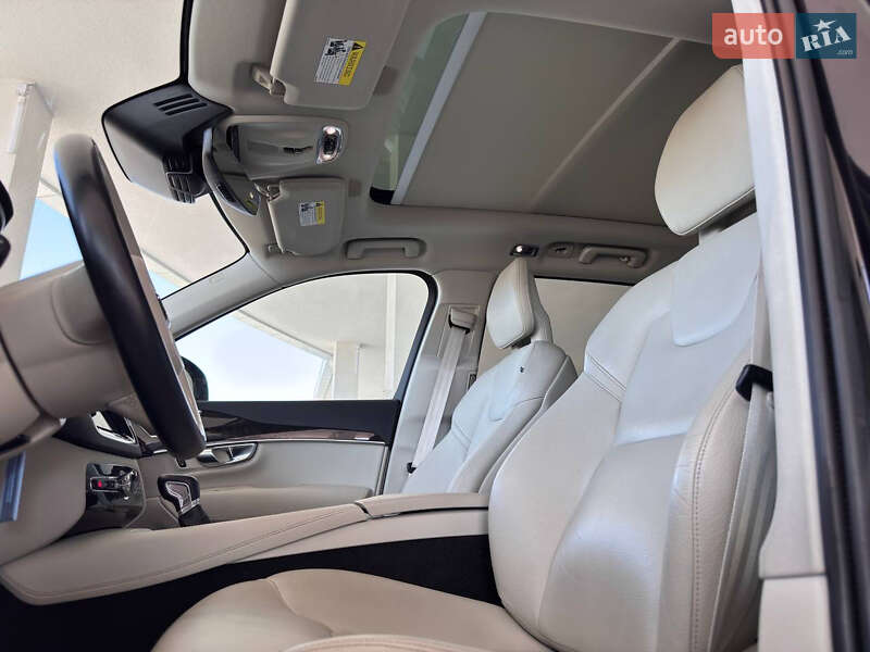 Внедорожник / Кроссовер Volvo XC90 2017 в Авангарде фото 4 Внедорожник / Кроссовер Volvo XC90 2017 в Авангарде