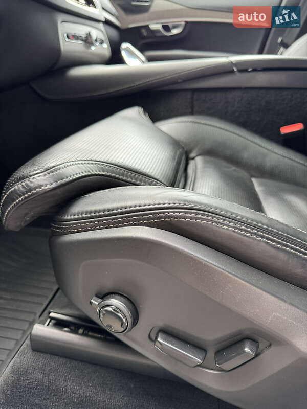 Позашляховик / Кросовер Volvo XC90 2022 в Києві фото 23 Позашляховик / Кросовер Volvo XC90 2022 в Києві