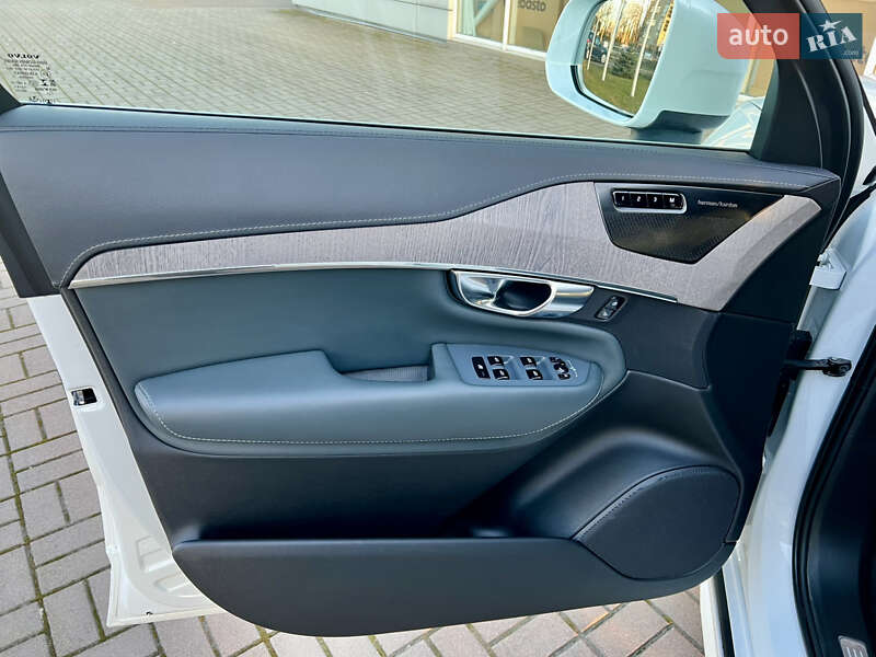 Внедорожник / Кроссовер Volvo XC90 2021 в Киеве фото 34 Внедорожник / Кроссовер Volvo XC90 2021 в Киеве