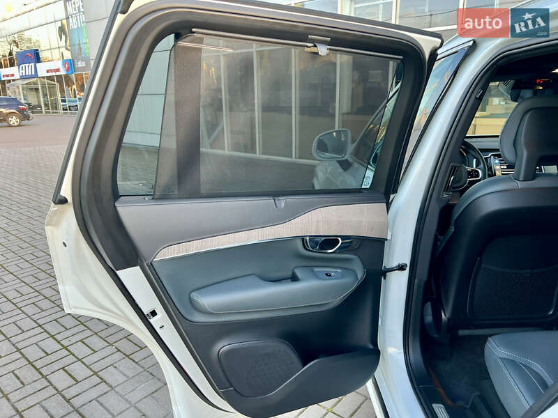 Внедорожник / Кроссовер Volvo XC90 2021 в Киеве фото 43 Внедорожник / Кроссовер Volvo XC90 2021 в Киеве