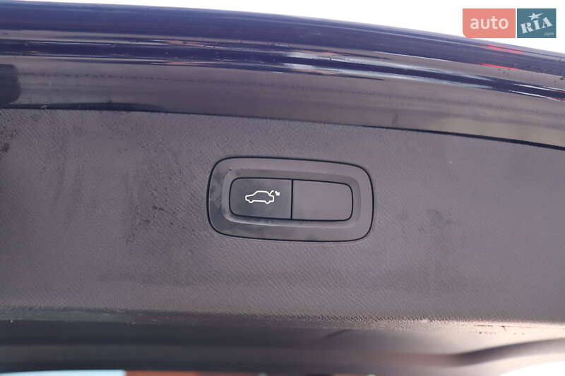 Внедорожник / Кроссовер Volvo XC90 2017 в Львове