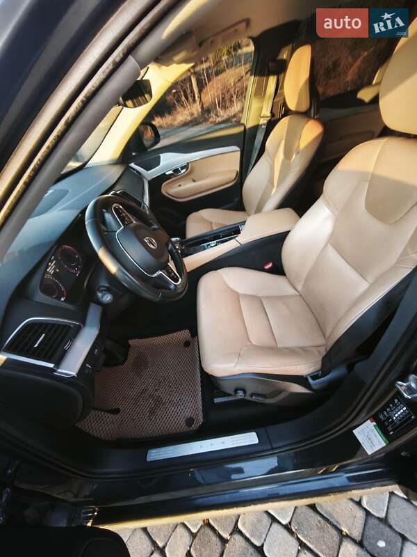 Внедорожник / Кроссовер Volvo XC90 2016 в Межгорье