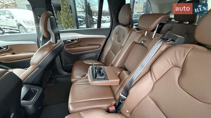 Позашляховик / Кросовер Volvo XC90 2019 в Києві фото 25 Позашляховик / Кросовер Volvo XC90 2019 в Києві