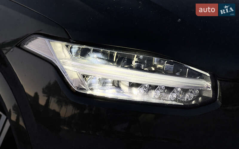 Позашляховик / Кросовер Volvo XC90 2019 в Львові фото 27 Позашляховик / Кросовер Volvo XC90 2019 в Львові