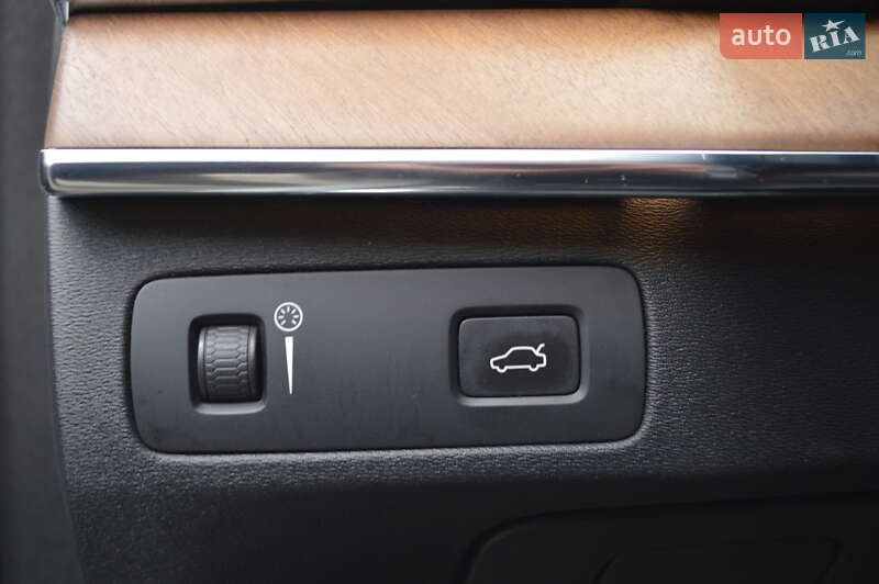 Внедорожник / Кроссовер Volvo XC90 2015 в Одессе фото 36 Внедорожник / Кроссовер Volvo XC90 2015 в Одессе