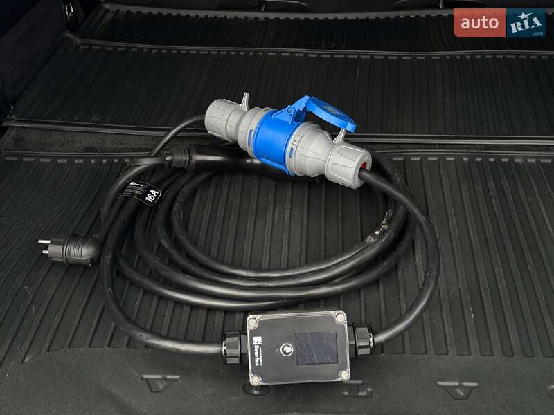 Внедорожник / Кроссовер Volvo XC90 2018 в Ровно