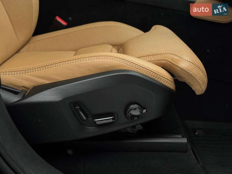 Внедорожник / Кроссовер Volvo XC90 2018 в Ровно