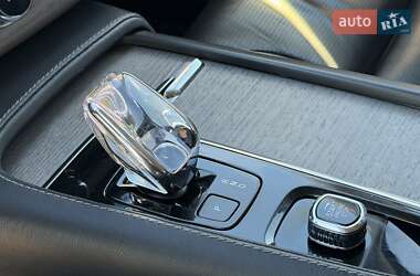 Позашляховик / Кросовер Volvo XC90 2022 в Києві