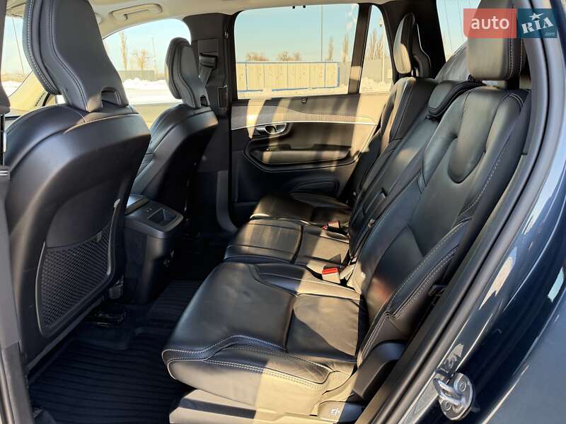 Внедорожник / Кроссовер Volvo XC90 2022 в Киеве