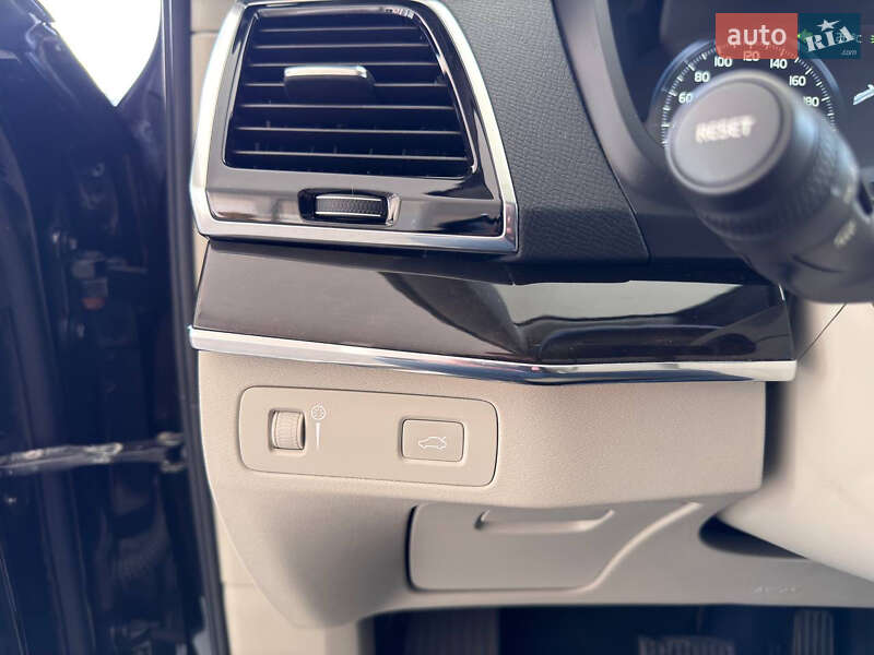 Внедорожник / Кроссовер Volvo XC90 2017 в Одессе фото 17 Внедорожник / Кроссовер Volvo XC90 2017 в Одессе