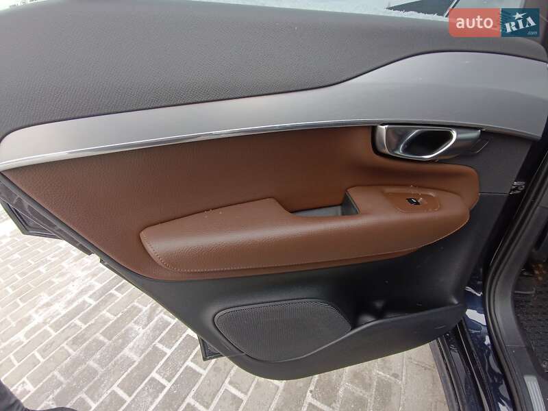 Внедорожник / Кроссовер Volvo XC90 2019 в Полтаве