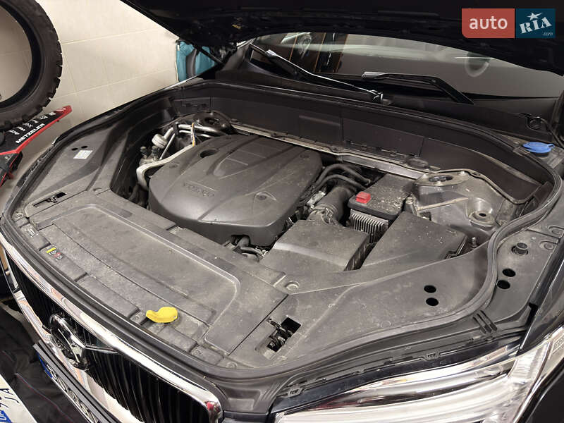 Внедорожник / Кроссовер Volvo XC90 2017 в Ивано-Франковске